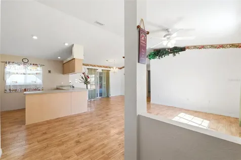 13039 Kittiwake Road Weeki Wachee FL 34614