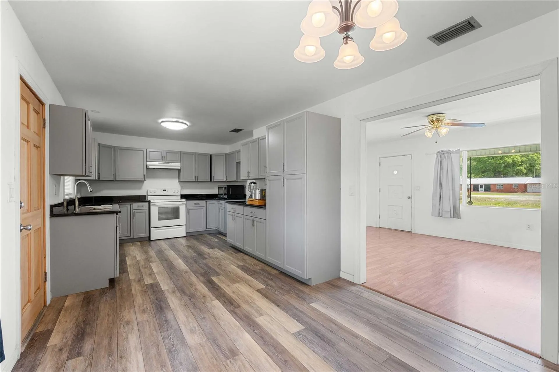 14024 Cr 757 Webster FL 33597