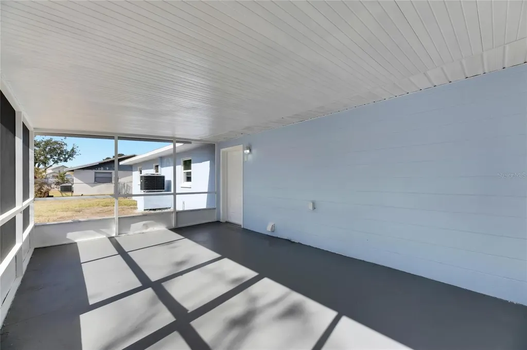 660 Flamingo Drive Apollo Beach FL 33572