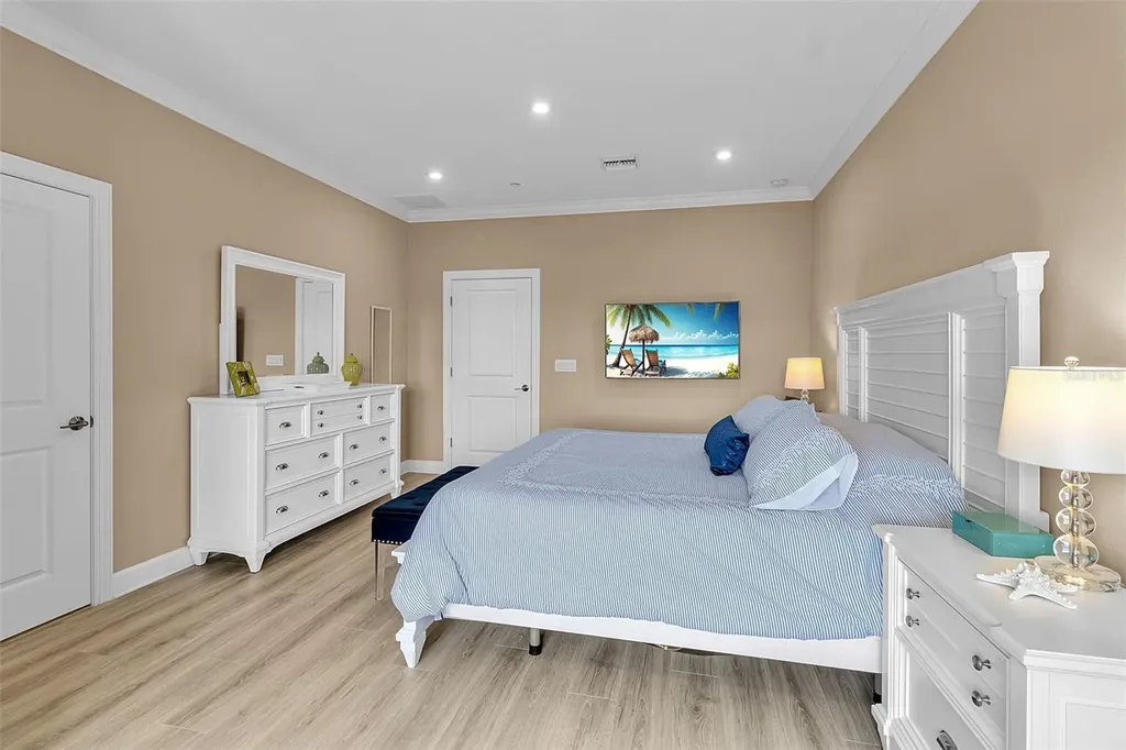 5589 Cannes Circle Sarasota FL 34231