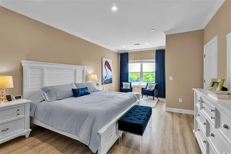 5589 Cannes Circle Sarasota FL 34231