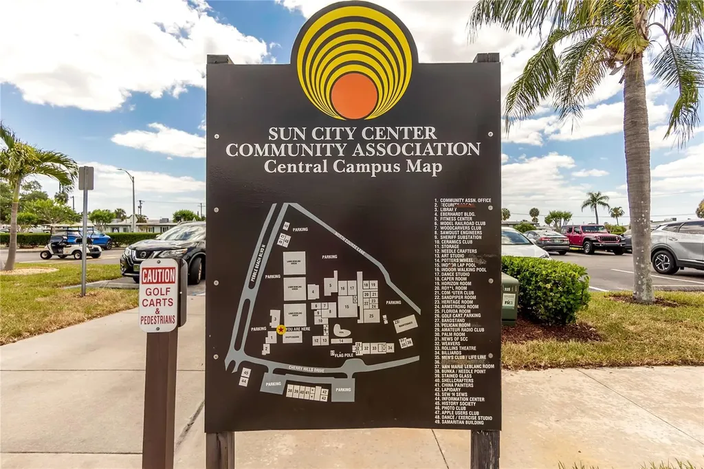 702 Huxley Place Sun City Center FL 33573