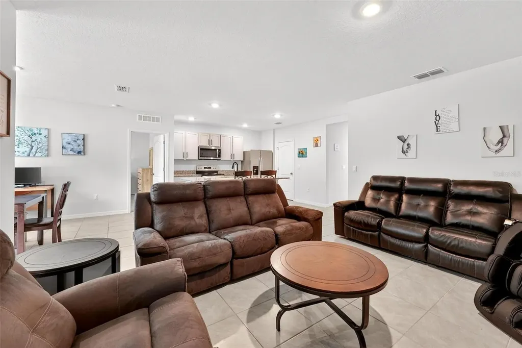 3007 Staten Drive Deltona FL 32738