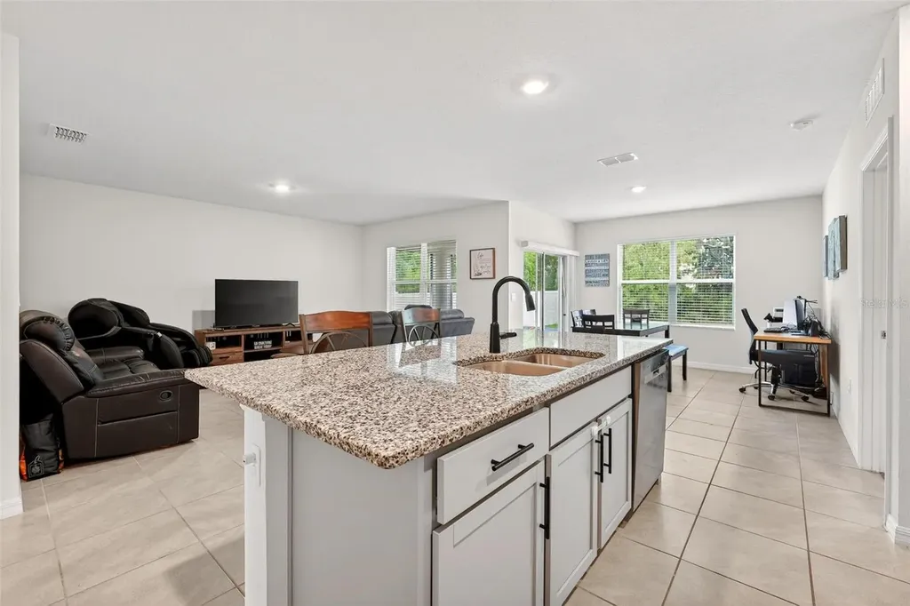 3007 Staten Drive Deltona FL 32738