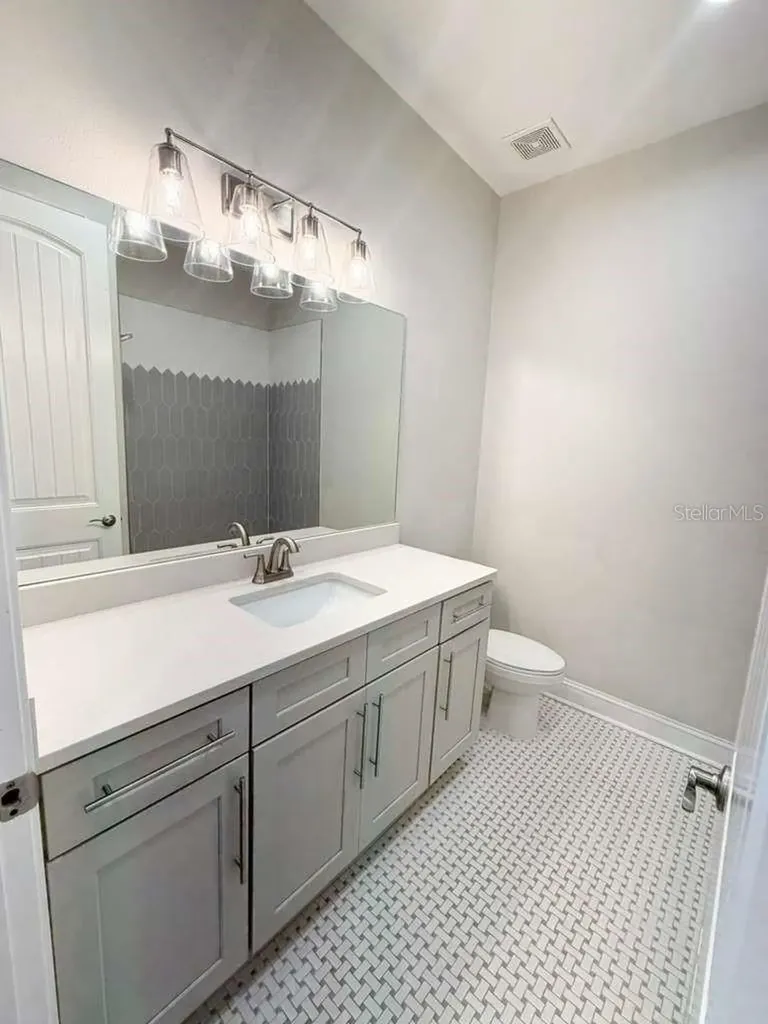 4606 W Fig Street Tampa FL 33609