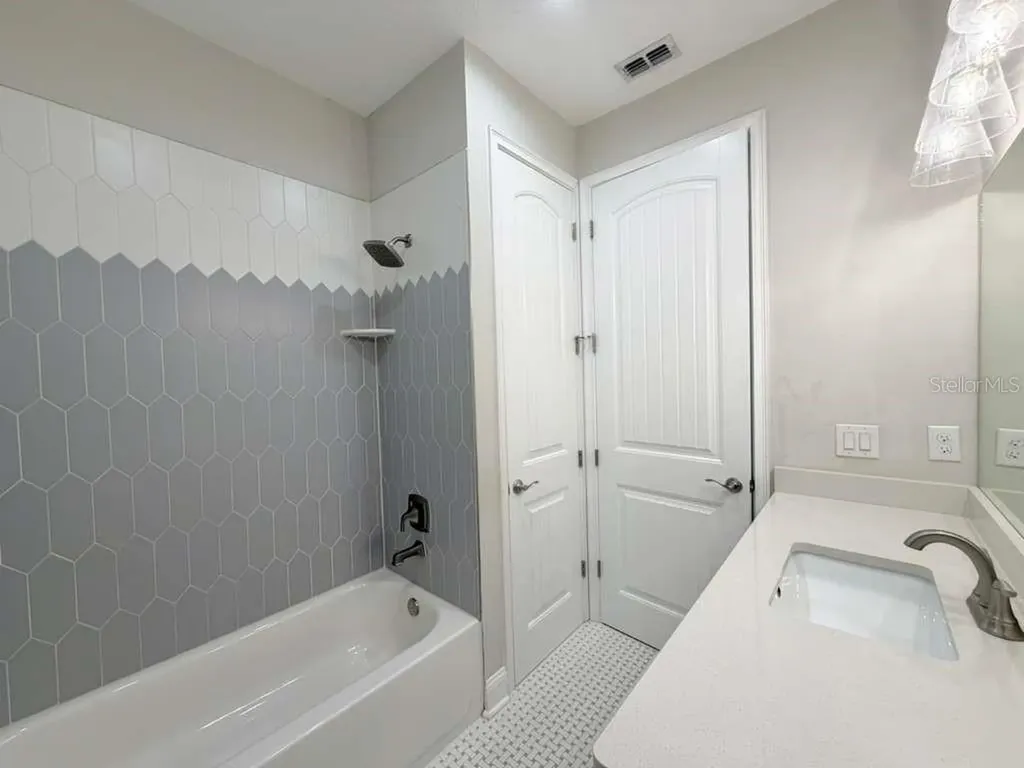 4606 W Fig Street Tampa FL 33609