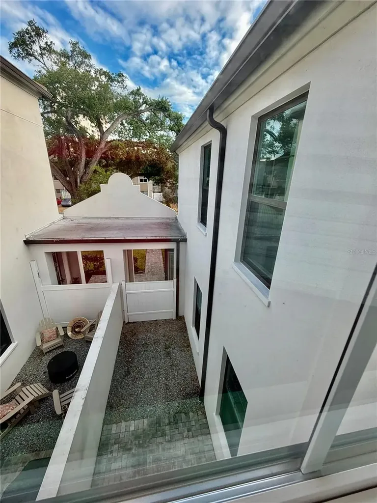 4606 W Fig Street Tampa FL 33609
