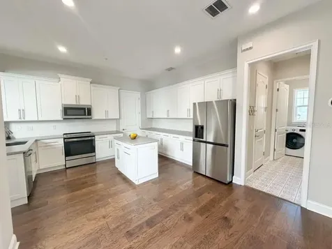 4606 W Fig Street Tampa FL 33609