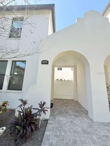 4606 W Fig Street Tampa FL 33609
