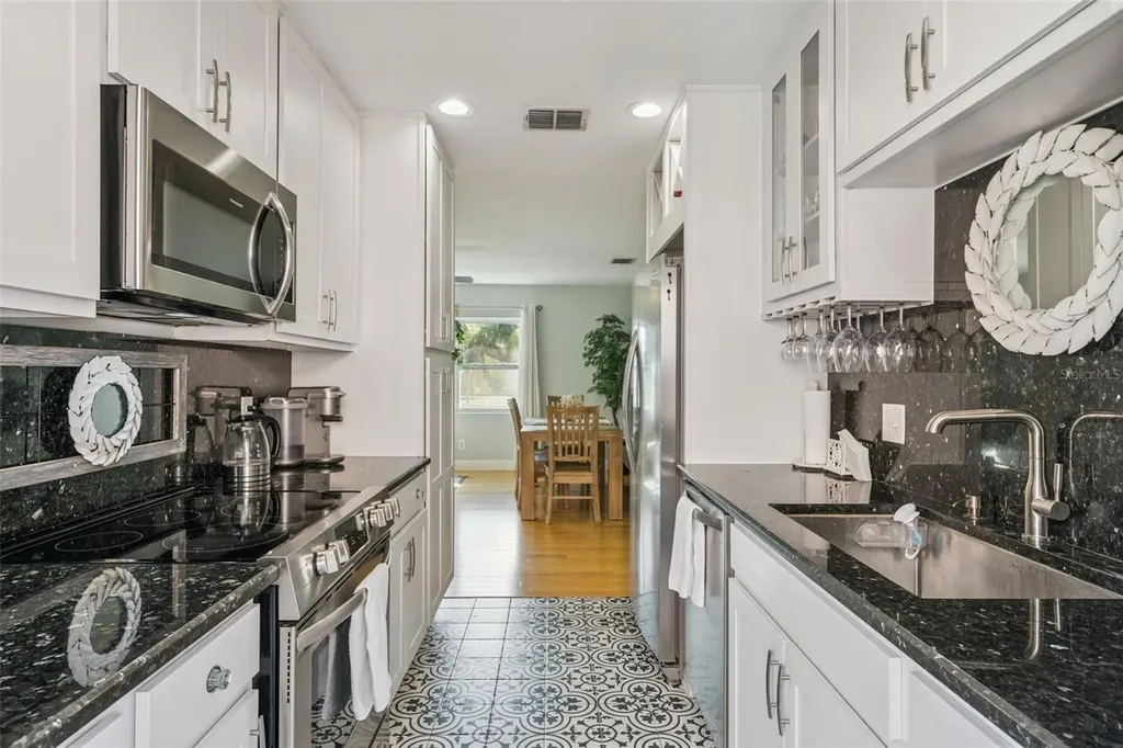 124 E Harding Street Orlando FL 32806