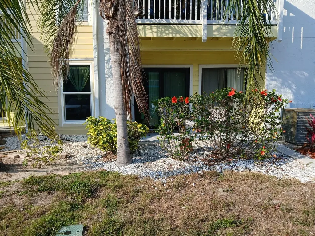 455 Alt 19 S Palm Harbor FL 34683