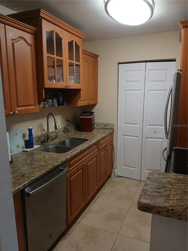 455 Alt 19 S Palm Harbor FL 34683