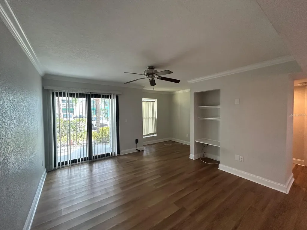 455 Alt 19 S Palm Harbor FL 34683
