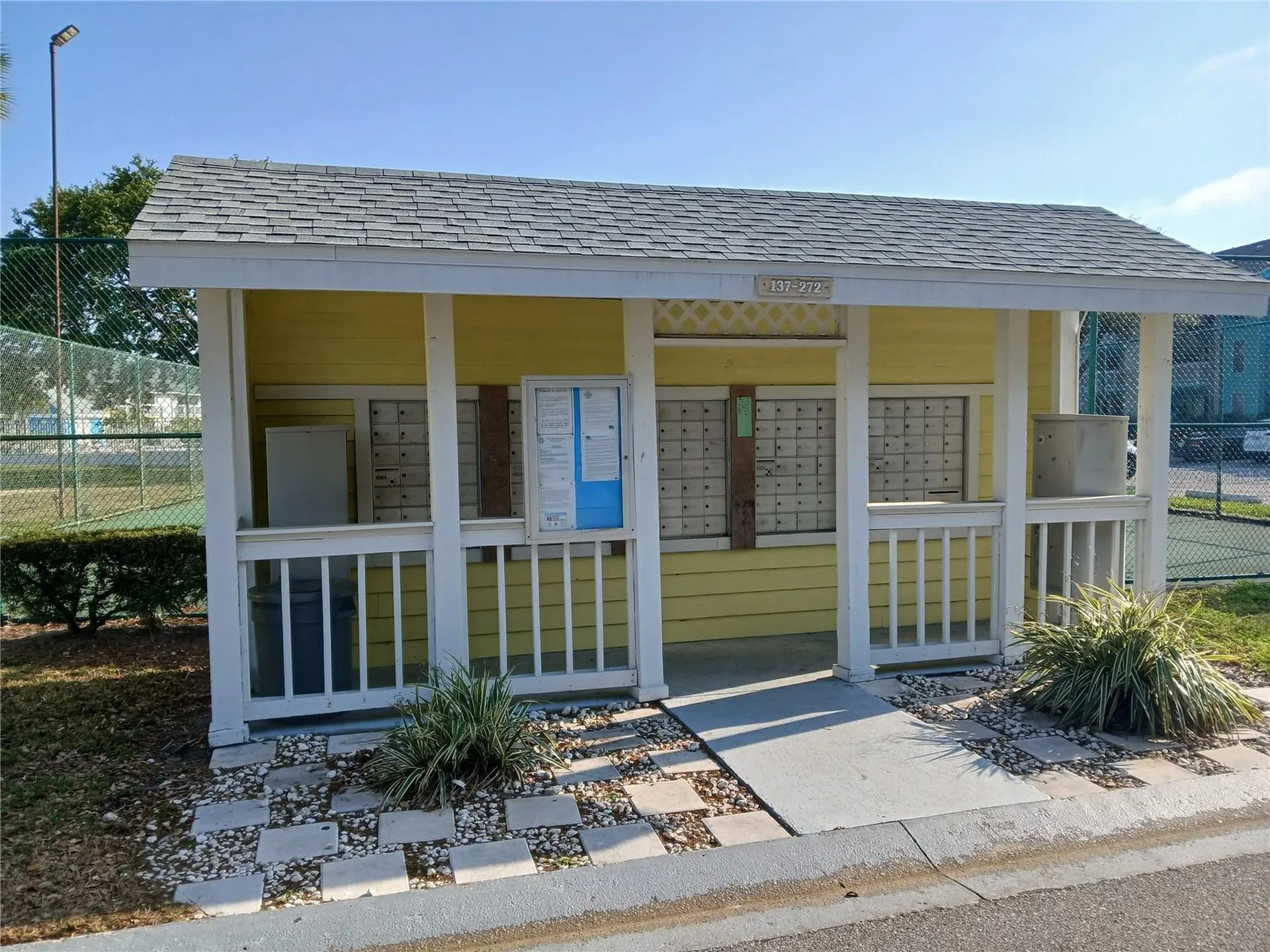 455 Alt 19 S Palm Harbor FL 34683