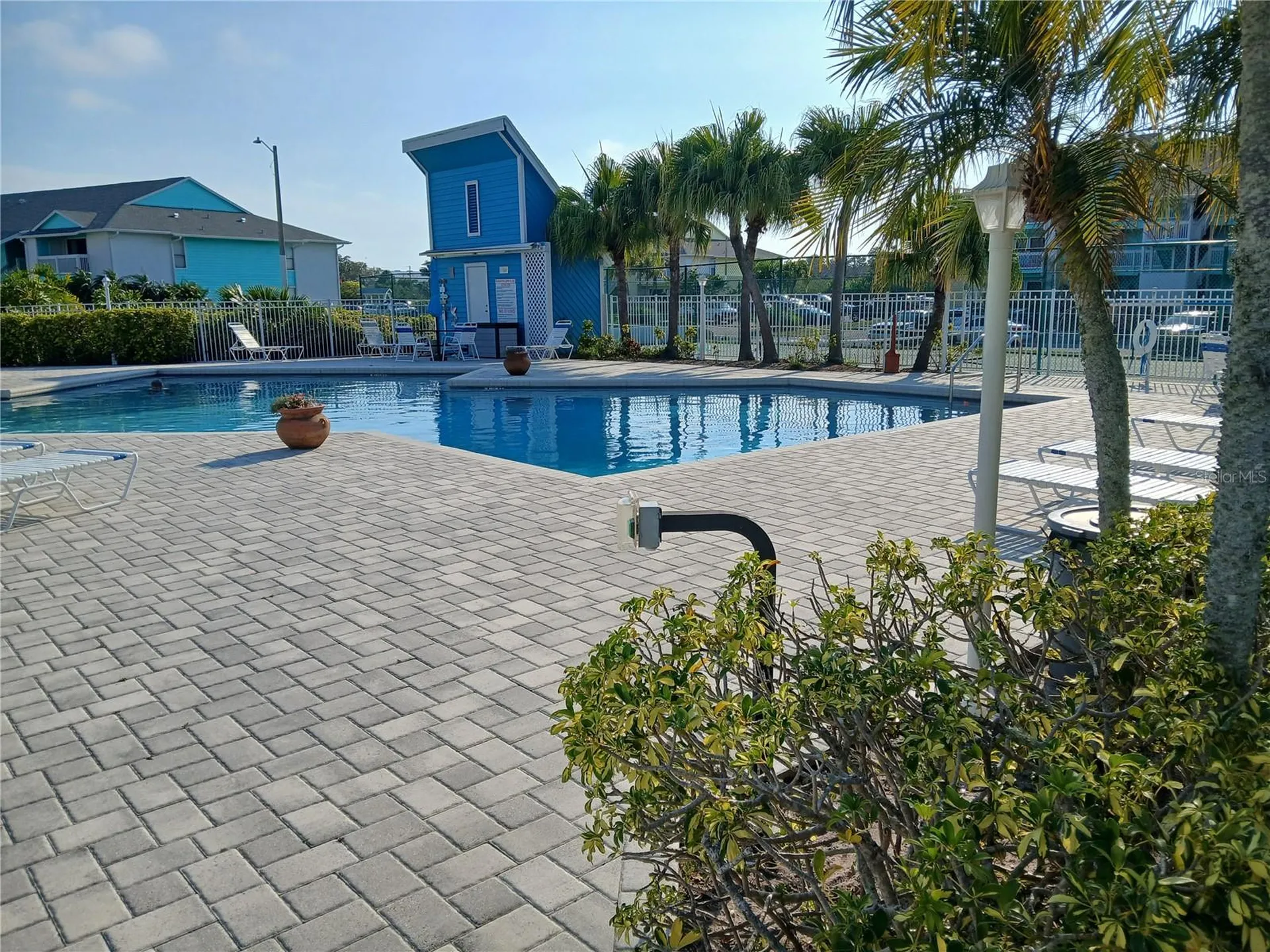 455 Alt 19 S Palm Harbor FL 34683