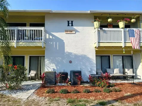 455 Alt 19 S Palm Harbor FL 34683