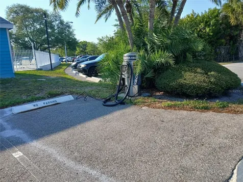 455 Alt 19 S Palm Harbor FL 34683