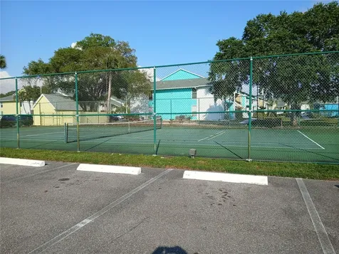 455 Alt 19 S Palm Harbor FL 34683