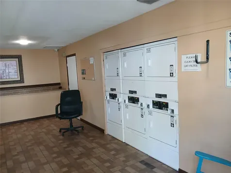455 Alt 19 S Palm Harbor FL 34683