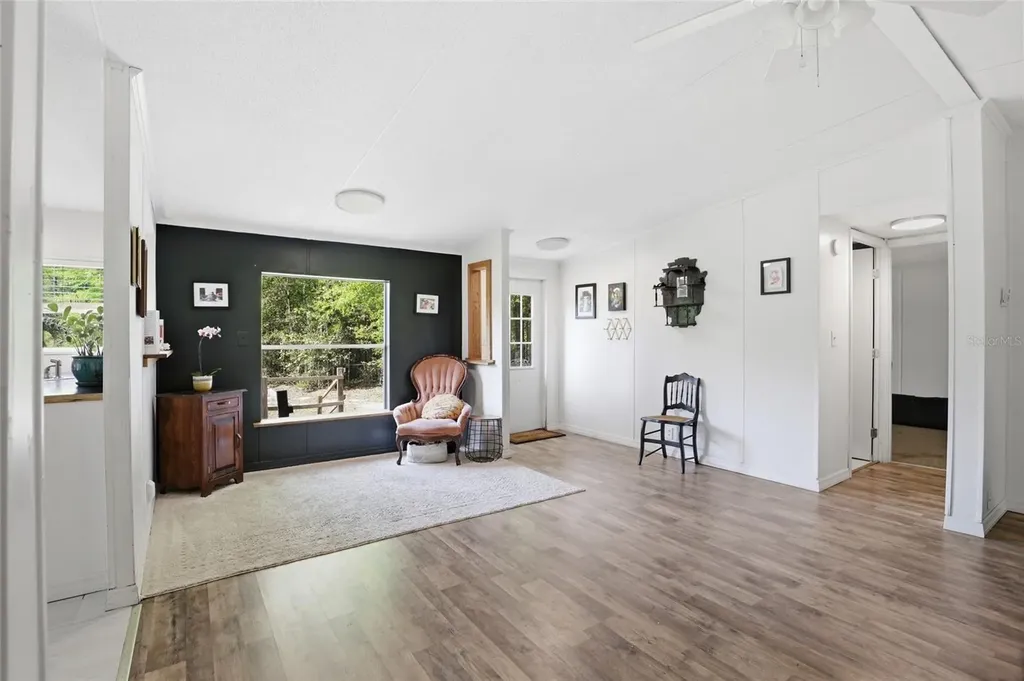 4215 SW 253rd Terrace Newberry FL 32669