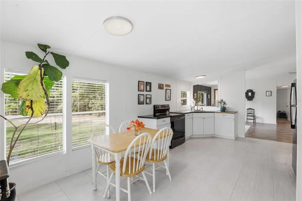 4215 SW 253rd Terrace Newberry FL 32669