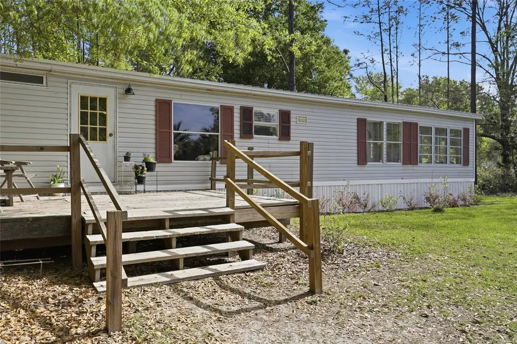 4215 SW 253rd Terrace Newberry FL 32669