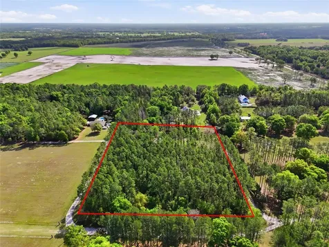 4215 SW 253rd Terrace Newberry FL 32669