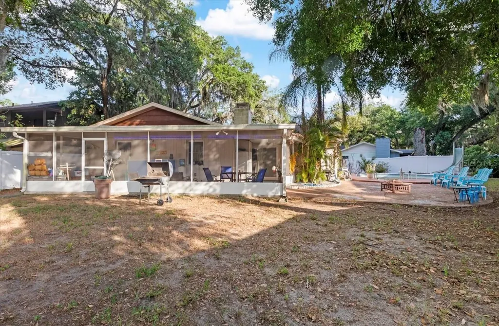 302 Hutch Court Brandon FL 33510