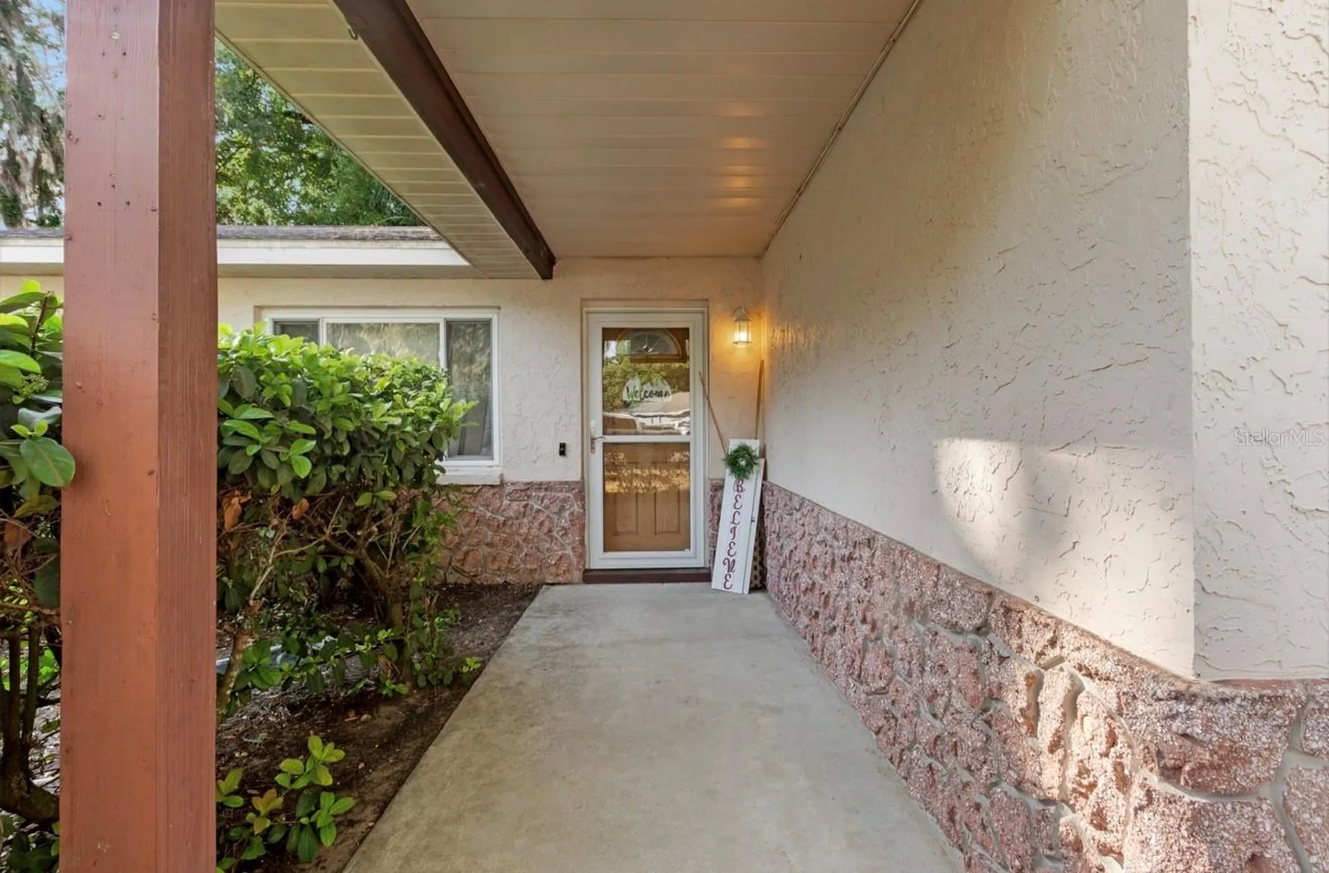 302 Hutch Court Brandon FL 33510