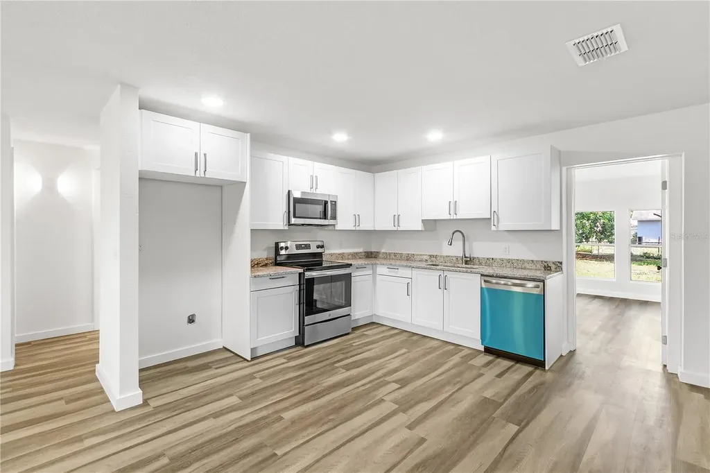 426 Bascom Court Polk City FL 33868