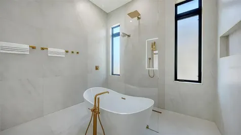 413 Island Circle Sarasota FL 34242