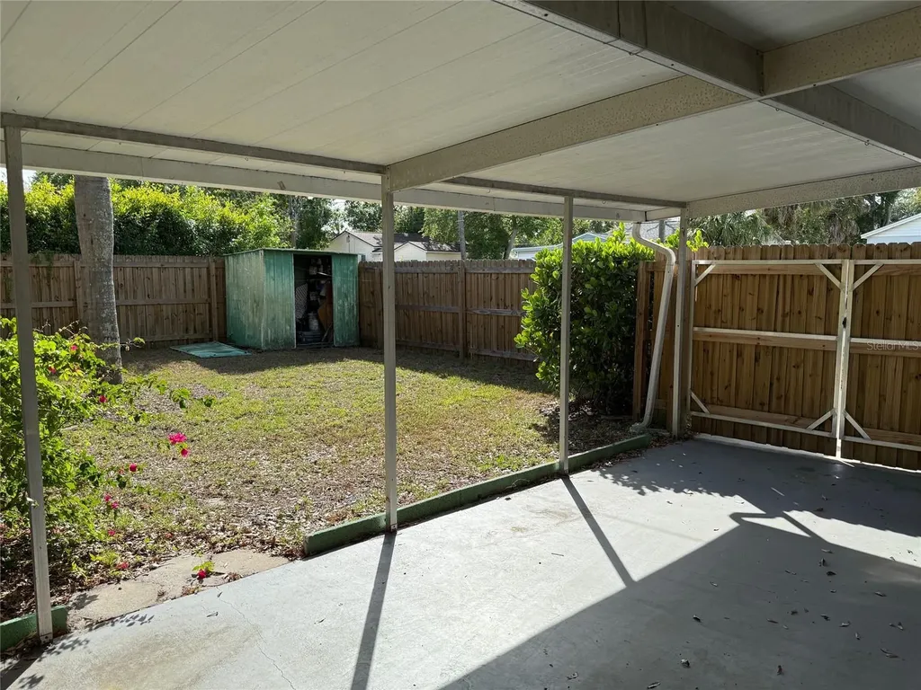 4666 Iris Street N St Petersburg FL 33714