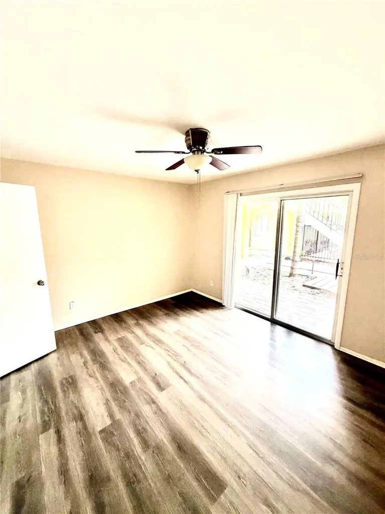 3206 W Azeele Street Tampa FL 33609