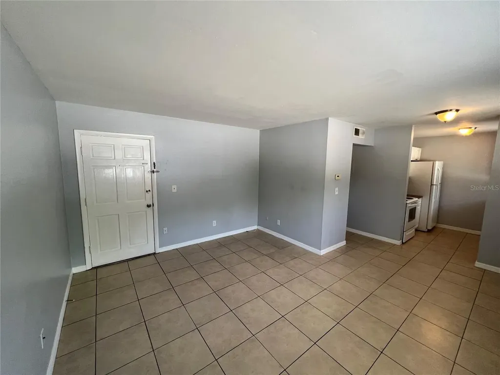 3206 W Azeele Street Tampa FL 33609