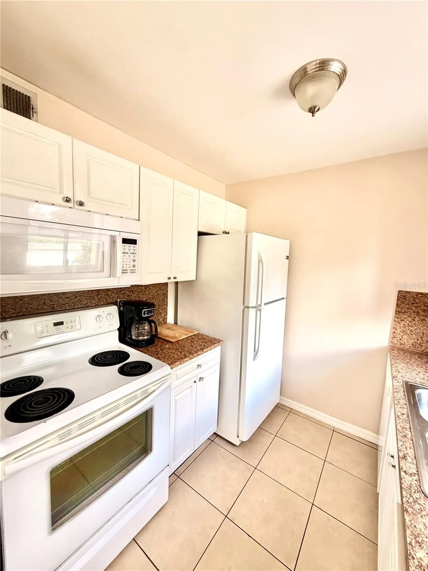 3206 W Azeele Street Tampa FL 33609
