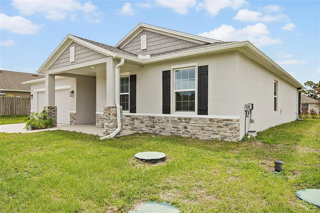 418 Fleming Street Sebastian FL 32958