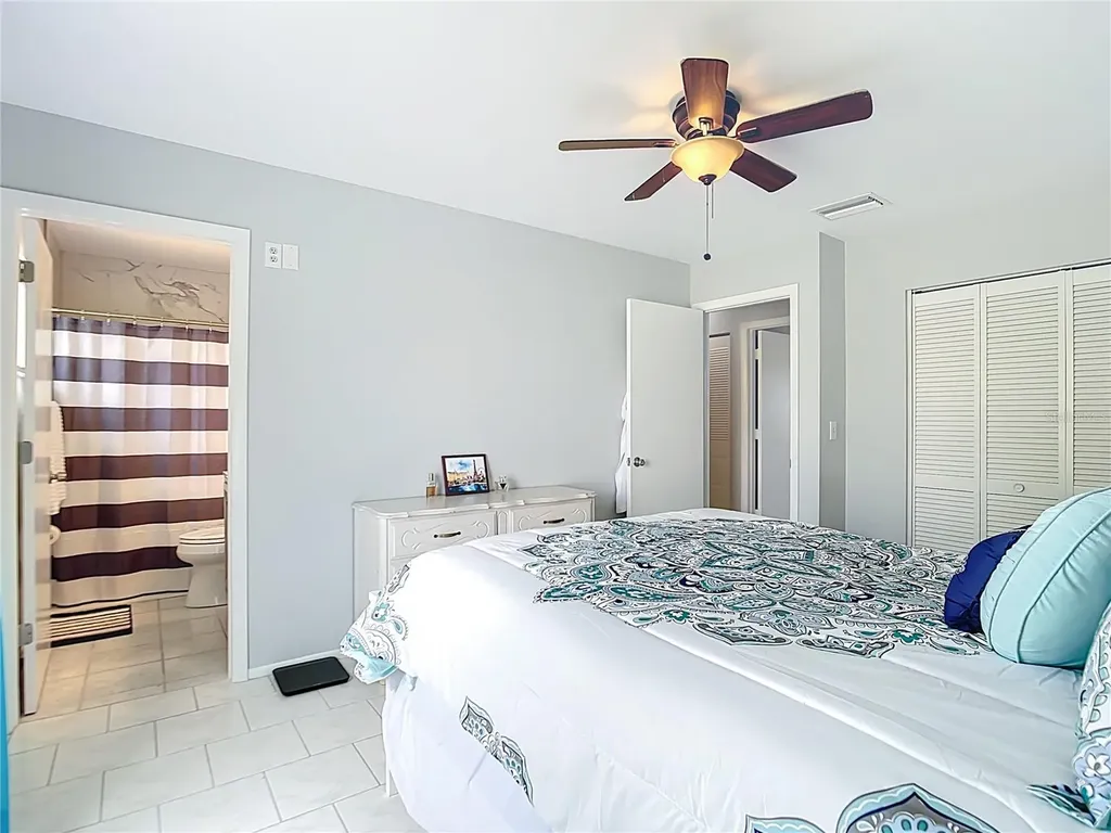 6786 Carovel Avenue North Port FL 34287