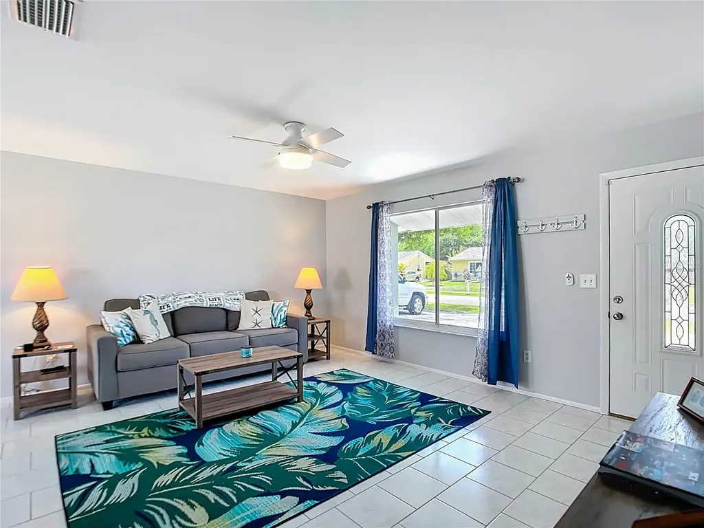 6786 Carovel Avenue North Port FL 34287