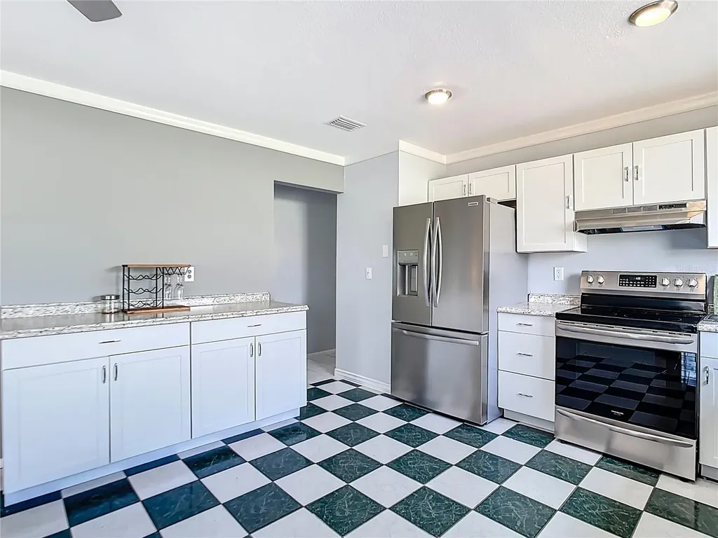 6786 Carovel Avenue North Port FL 34287