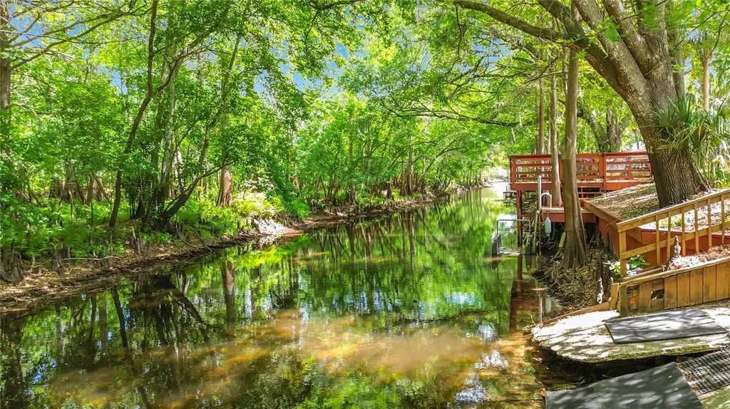 4129 E Riverside Drive Dunnellon FL 34434