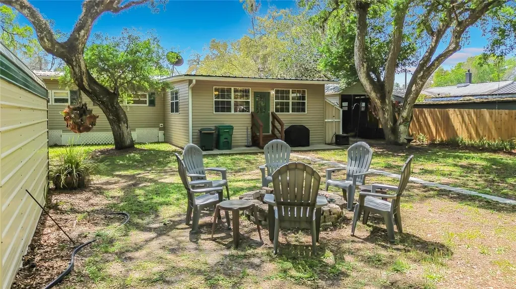 4129 E Riverside Drive Dunnellon FL 34434