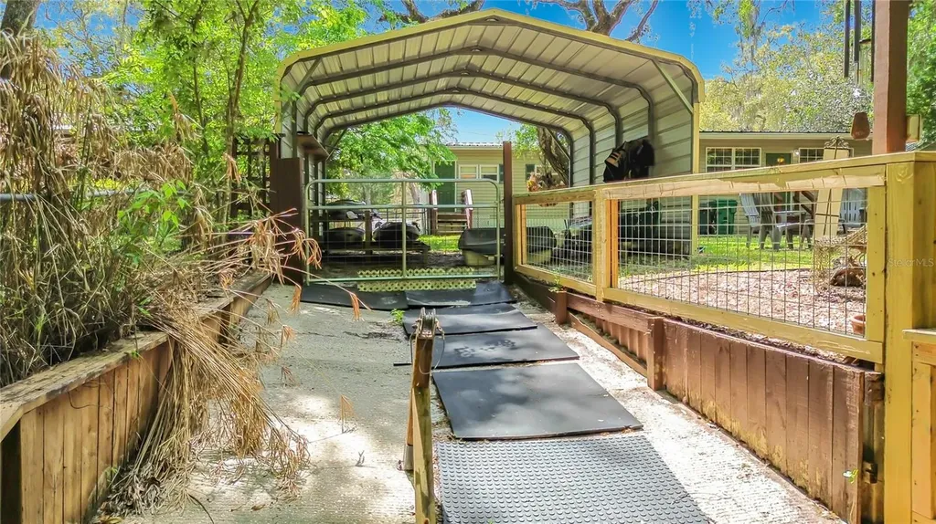 4129 E Riverside Drive Dunnellon FL 34434