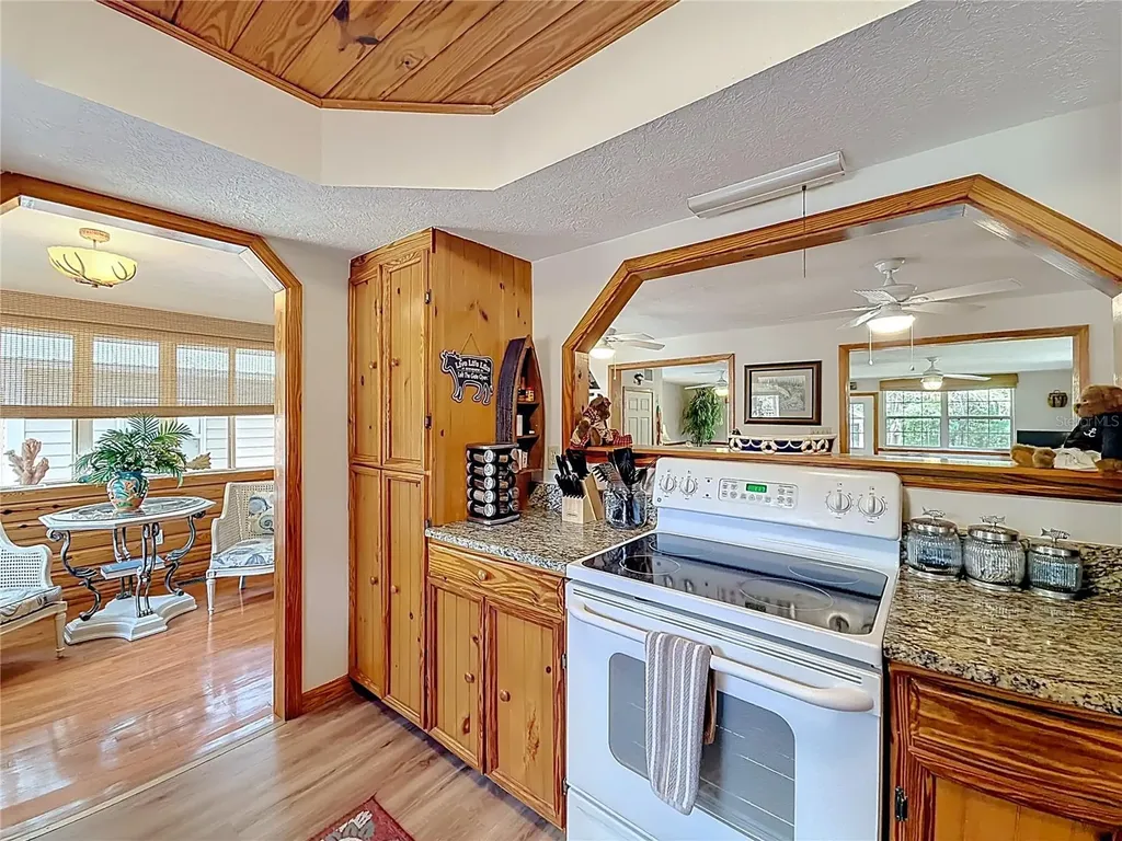 4129 E Riverside Drive Dunnellon FL 34434