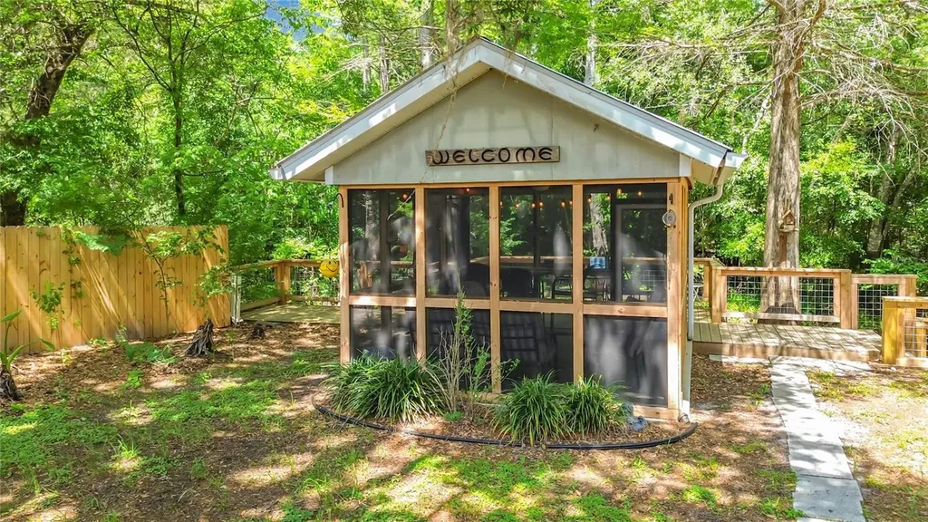 4129 E Riverside Drive Dunnellon FL 34434