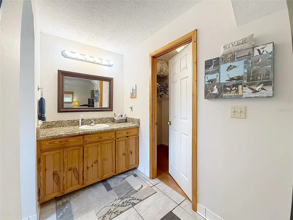 4129 E Riverside Drive Dunnellon FL 34434
