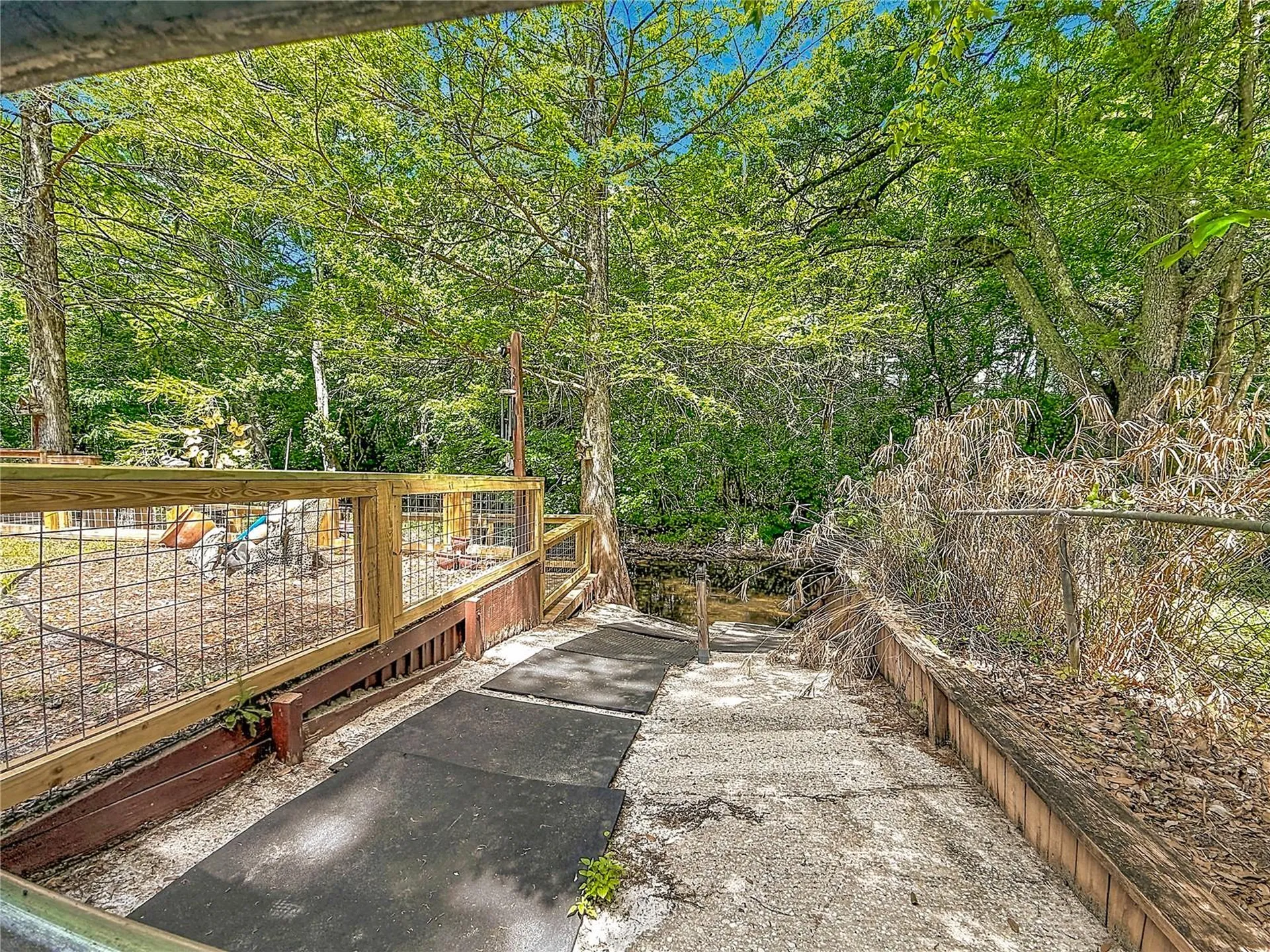 4129 E Riverside Drive Dunnellon FL 34434