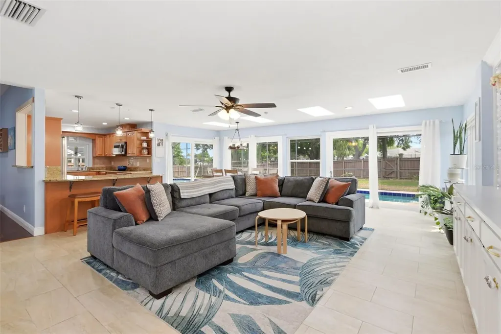 7432 Sparkling Lake Road Orlando FL 32819