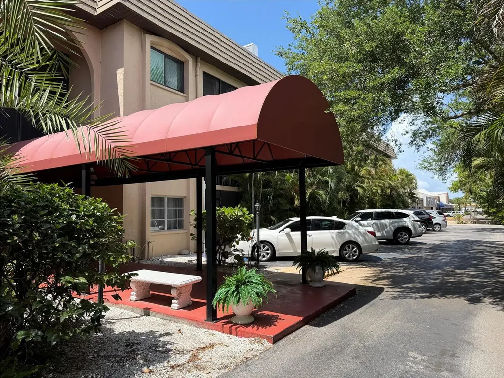 3700 S Osprey Avenue Sarasota FL 34239