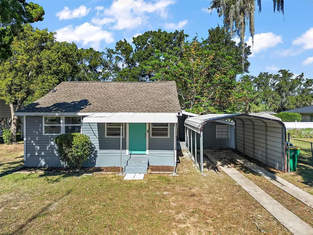 105 W Stevens Avenue Eustis FL 32726