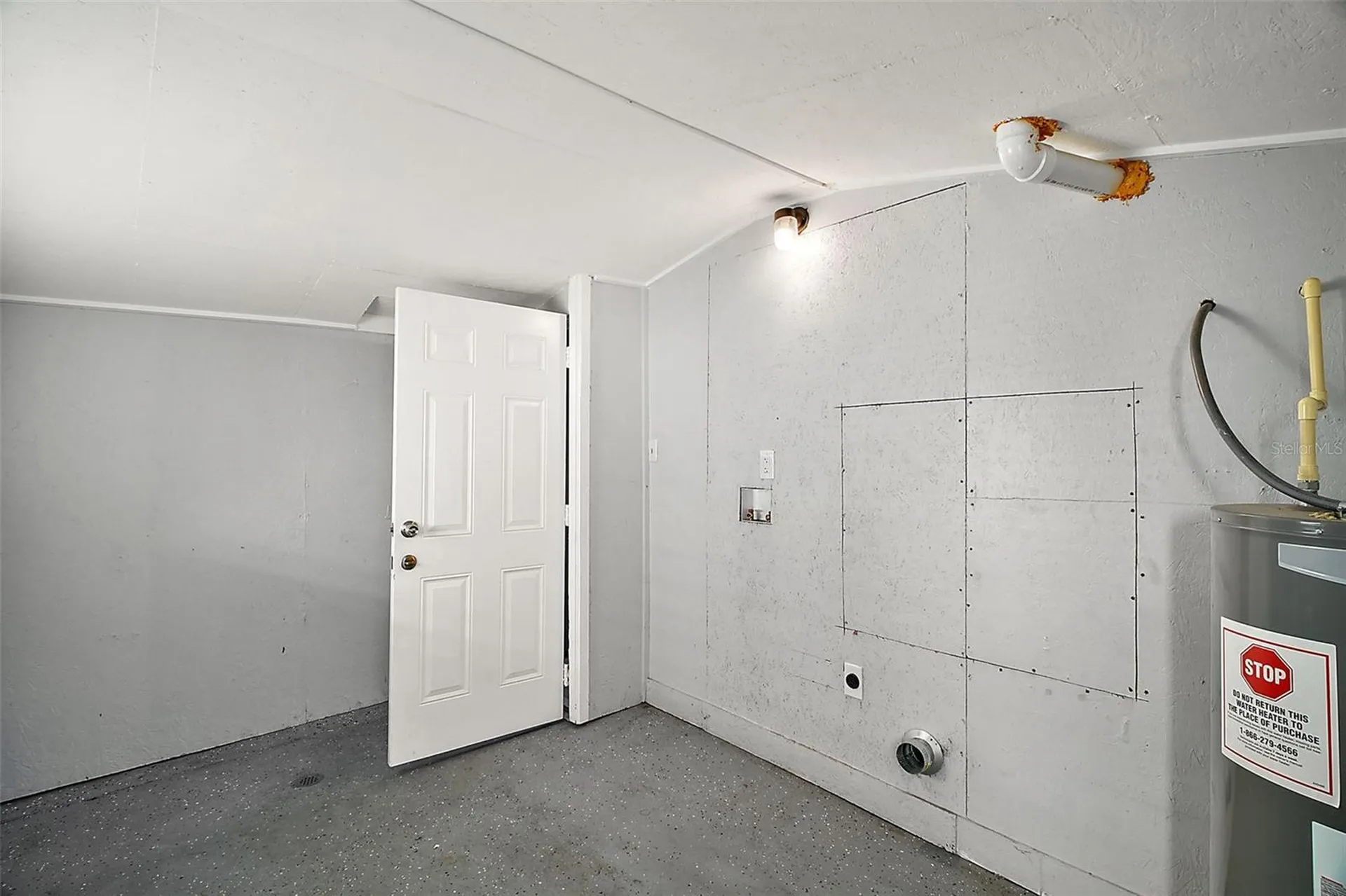105 W Stevens Avenue Eustis FL 32726